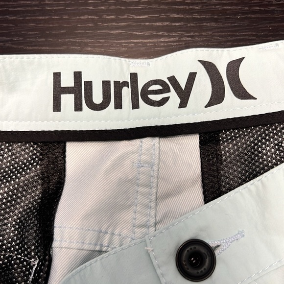 Hurley - Picture 7 of 10